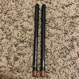 MAC lip liners - Oak and Stripdown
